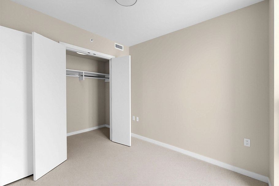 803 485 W 42nd Avenue Vancouver, BC - 14