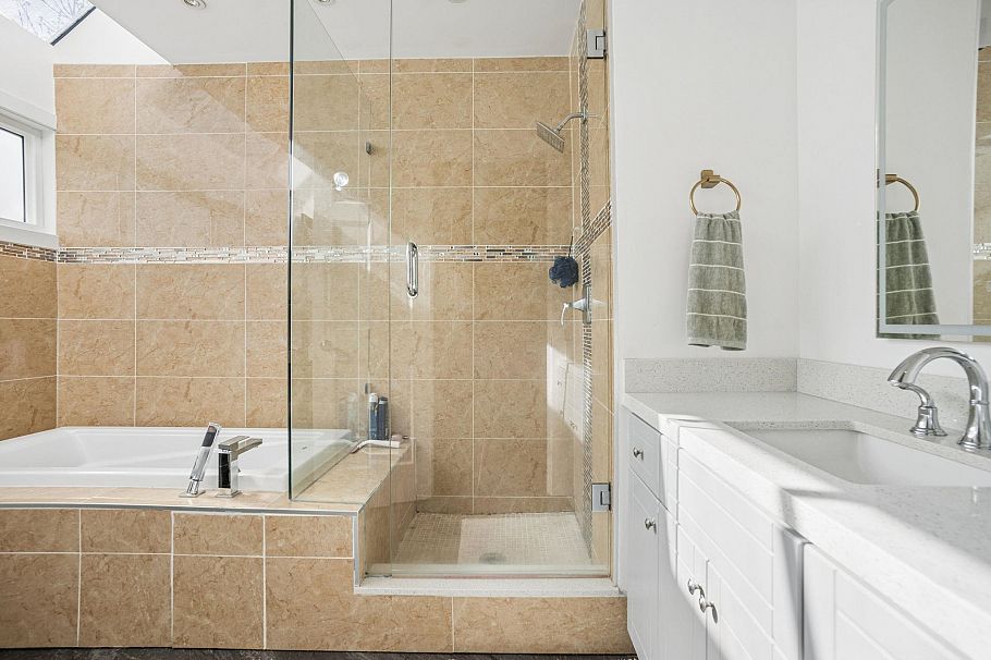 3537 W 5th Avenue Vancouver, BC - 12