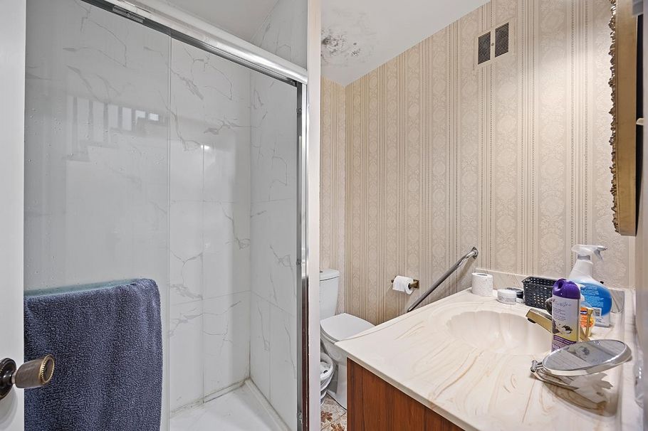 3848 W 38th Avenue Vancouver, BC - 11