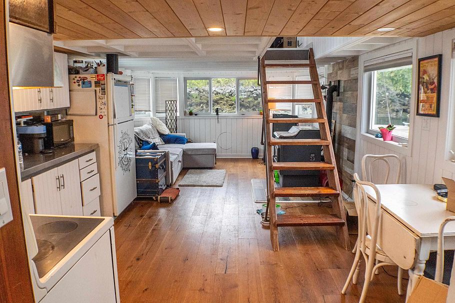 415 W Esplanade Avenue North Vancouver, BC - 3