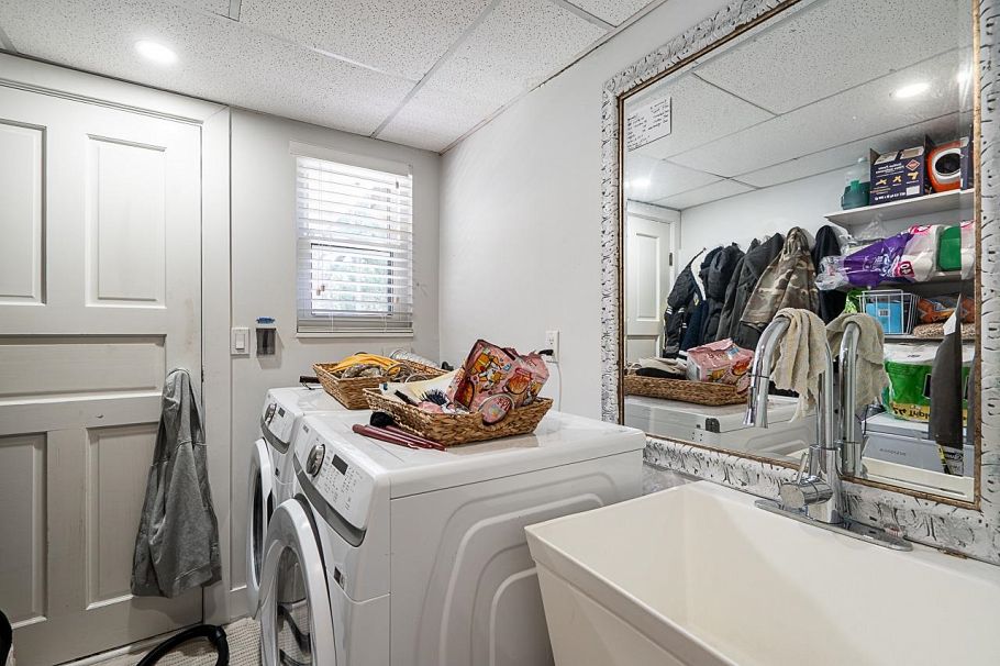 2333 Kirkstone Road North Vancouver, BC - 33