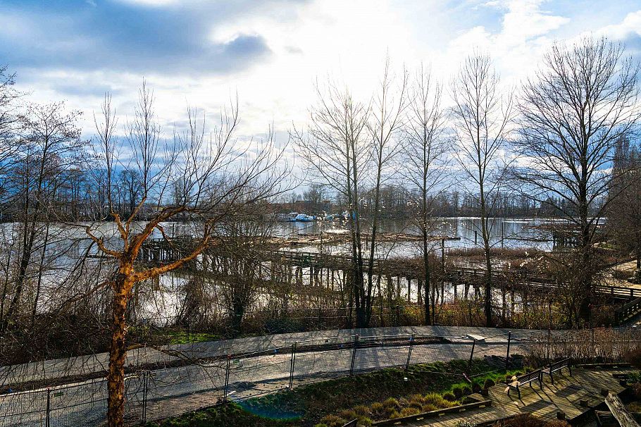 301 3138 Riverwalk Avenue Vancouver, BC - 1