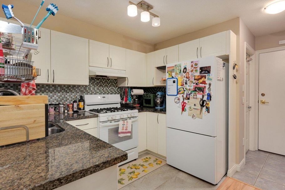 209 688 E 16th Avenue Vancouver, BC - 6