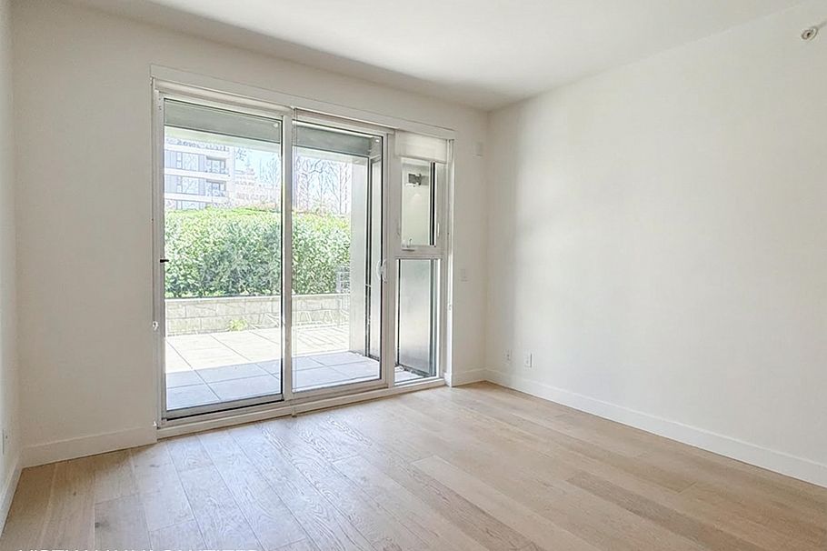 101 7128 Adera Street Vancouver, BC - 7