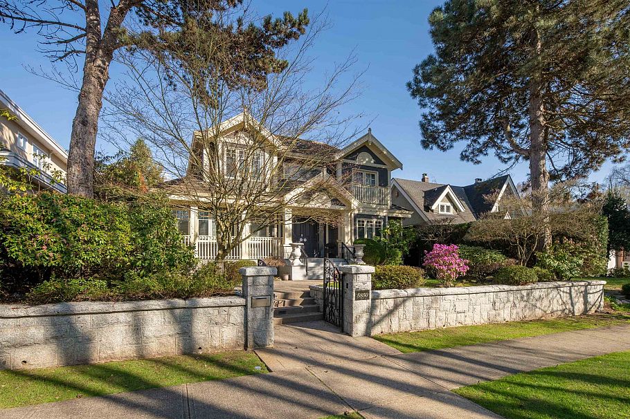 5850 Cartier Street Vancouver, BC - 2