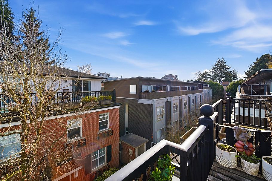 2160 W 8th Avenue Vancouver, BC - 34