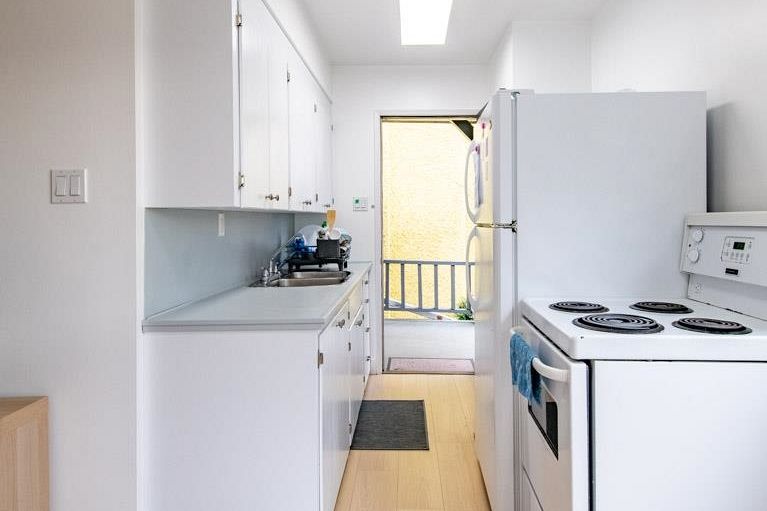 3315 W 6th Avenue Vancouver, BC - 30