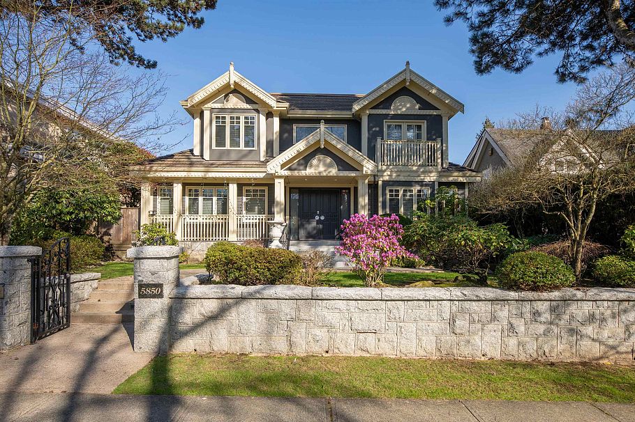 5850 Cartier Street Vancouver, BC - 3