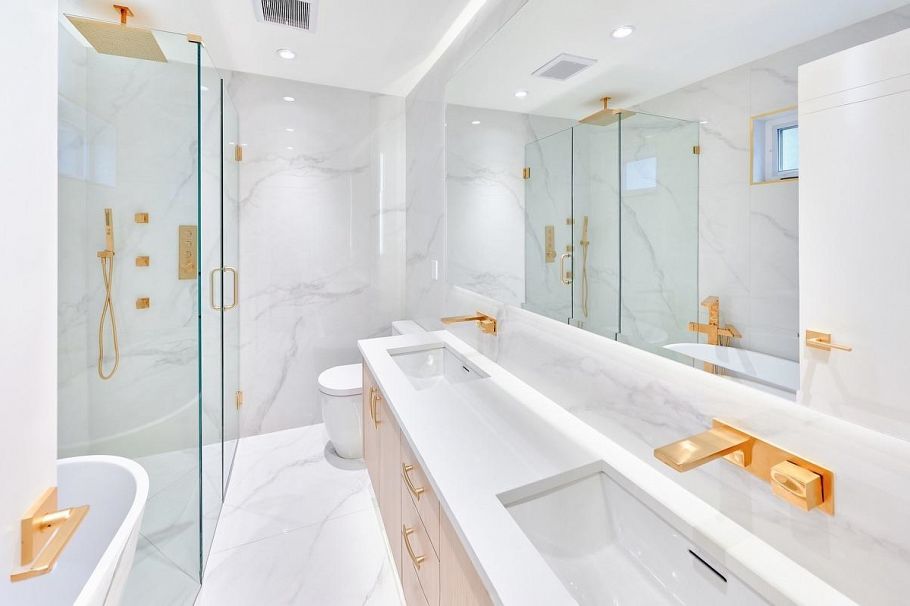 806 Montroyal Boulevard North Vancouver, BC - 23