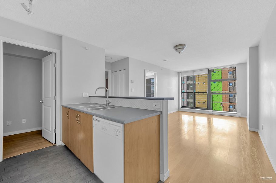 1707 1295 Richards Street Vancouver, BC - 7