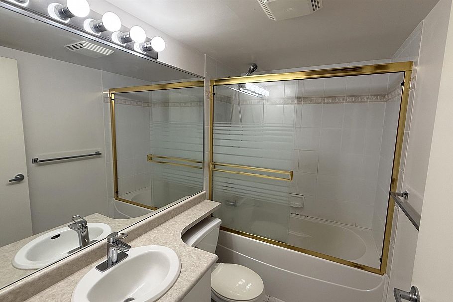 1001 2733 Chandlery Place Vancouver, BC - 8