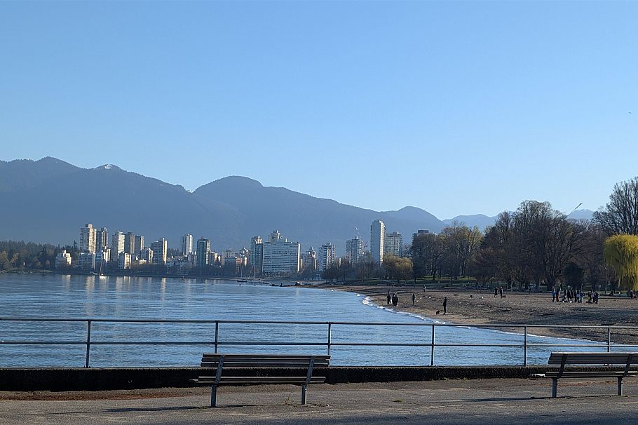 2160 W 8th Avenue Vancouver, BC - 40