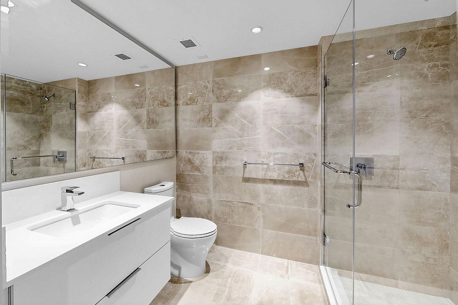 803 485 W 42nd Avenue Vancouver, BC - 15