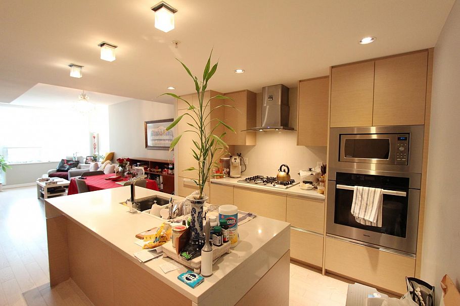 202 505 W 30th Avenue Vancouver, BC - 8