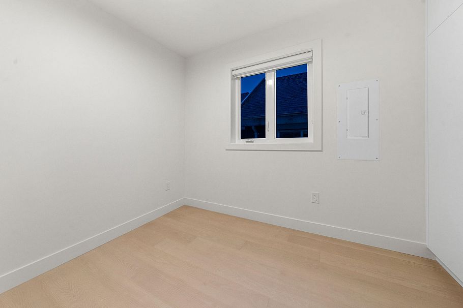 2 1582 E 2nd Avenue Vancouver, BC - 26