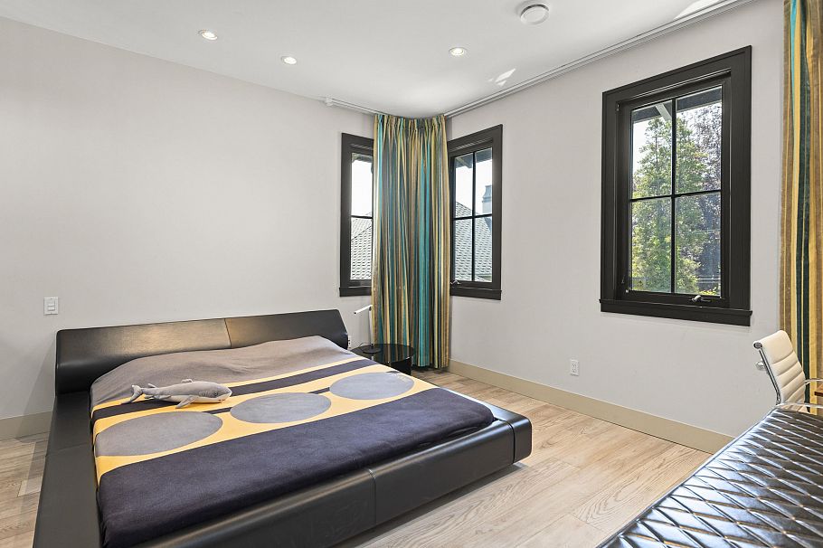 6448 Macdonald Street Vancouver, BC - 24