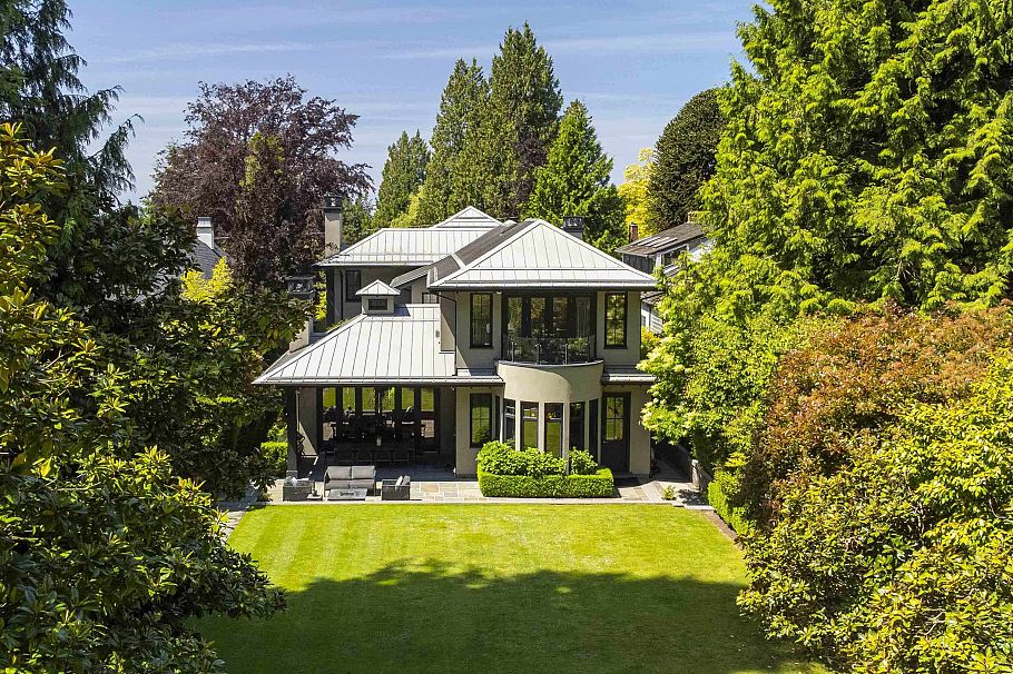 6448 Macdonald Street Vancouver, BC - 35