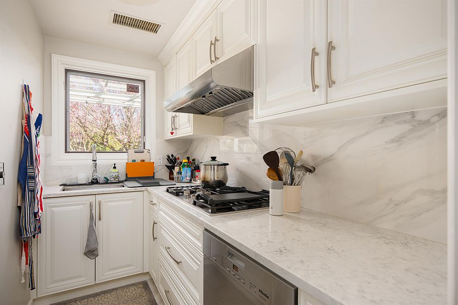 5850 Cartier Street Vancouver, BC - 18