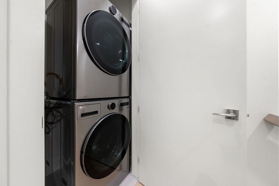 2 1582 E 2nd Avenue Vancouver, BC - 30