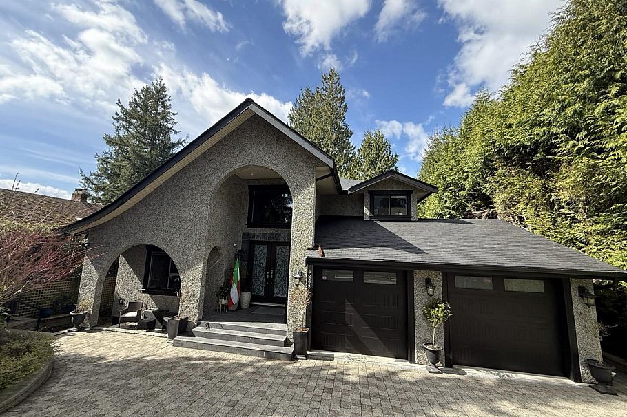 3263 Norwood Avenue North Vancouver, BC - 1