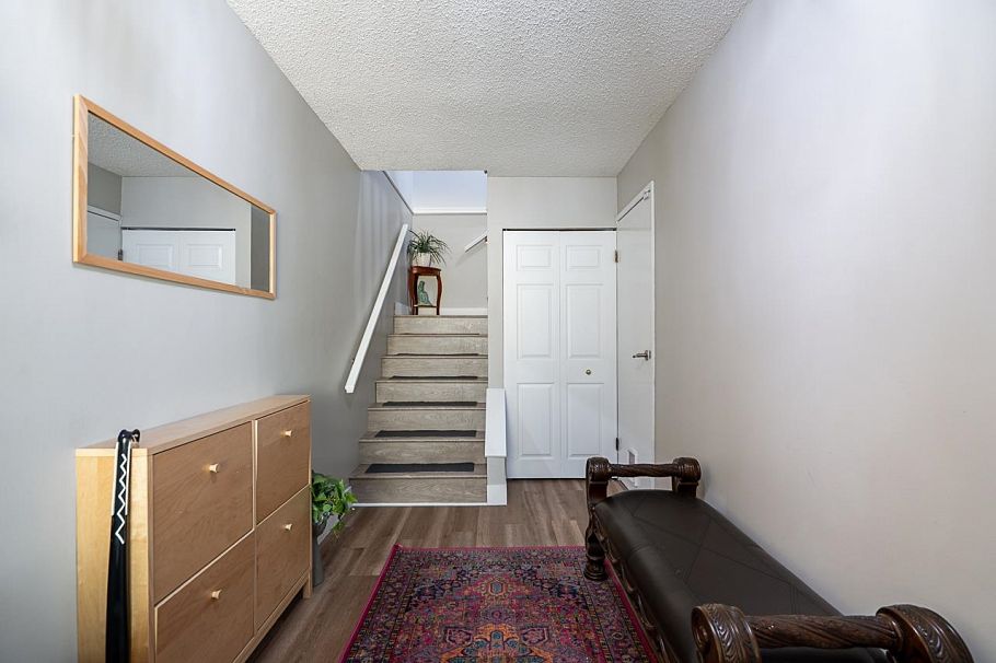 2333 Kirkstone Road North Vancouver, BC - 20