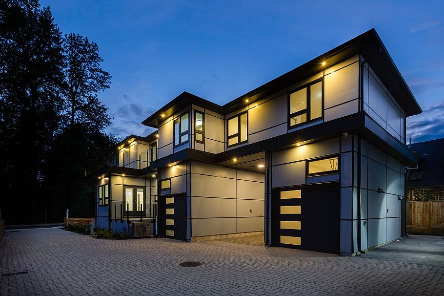 844 St. Denis Avenue North Vancouver, BC - 29