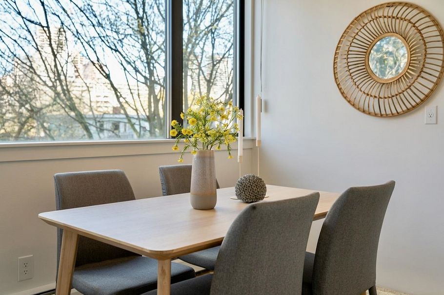 503 1740 Comox Street Vancouver, BC - 6