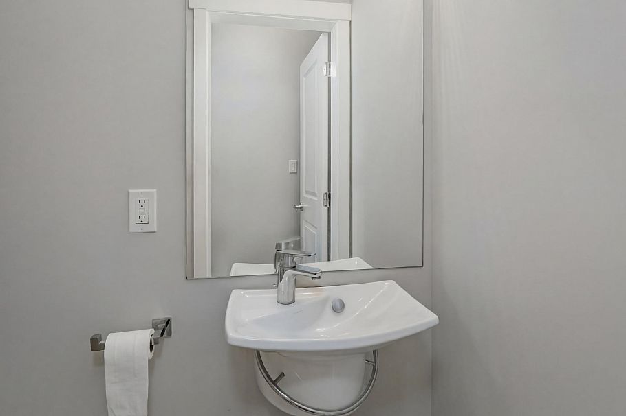 3107 E Kent Avenue North Avenue Vancouver, BC - 17