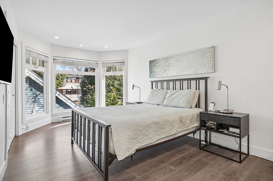 3537 W 5th Avenue Vancouver, BC - 11