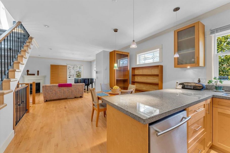 2301 Stephens Street Vancouver, BC - 4