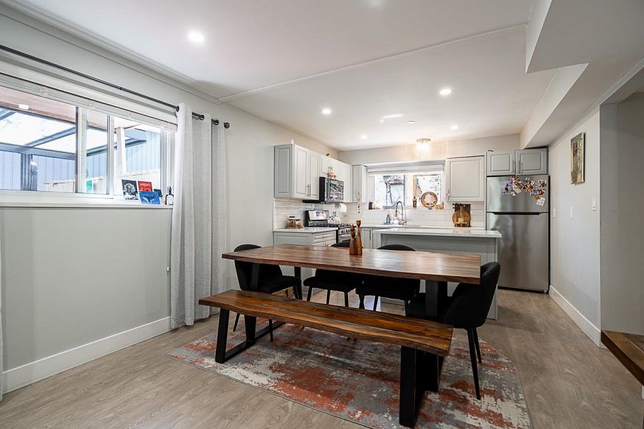 2333 Kirkstone Road North Vancouver, BC - 27