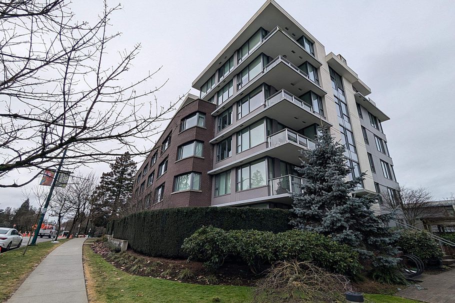 202 505 W 30th Avenue Vancouver, BC - 19