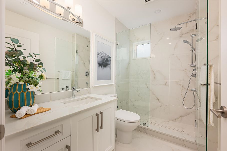 2014 W 15th Avenue Vancouver, BC - 18