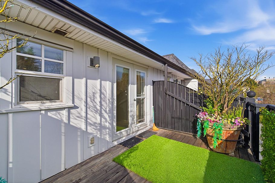 2160 W 8th Avenue Vancouver, BC - 33