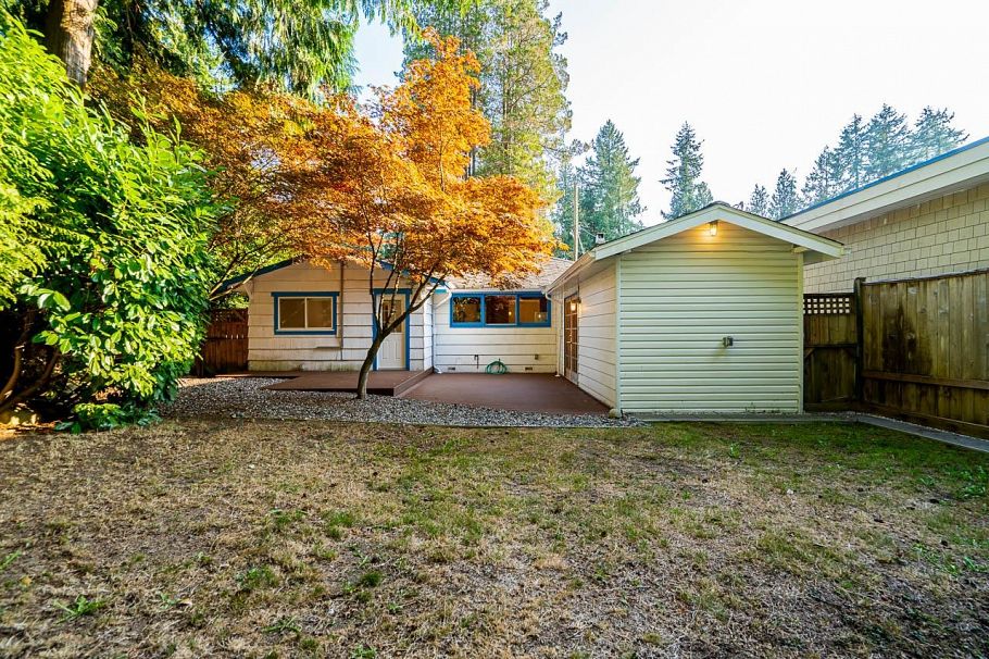 3084 Paisley Road North Vancouver, BC - 32