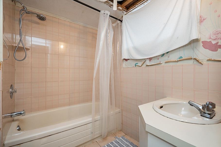 6138 Granville Street Vancouver, BC - 27