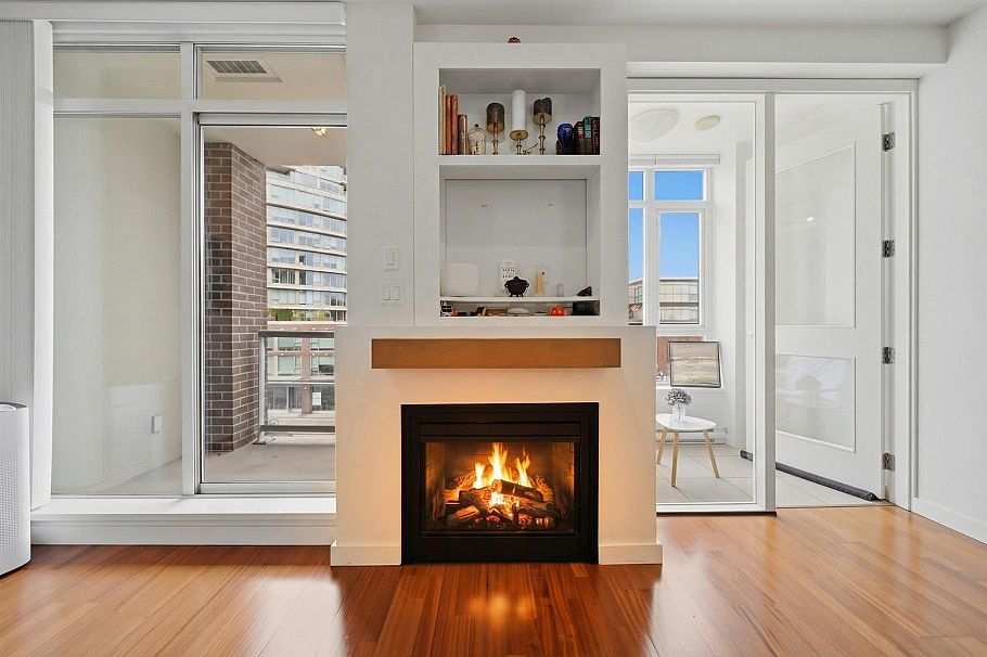 306 2055 Yukon Street Vancouver, BC - 3