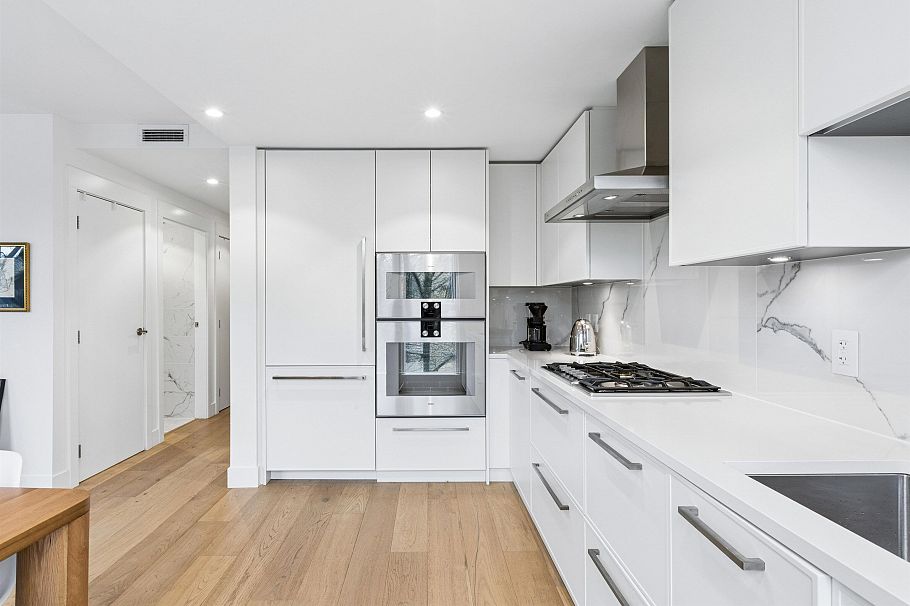 306 2485 Larch Street Vancouver, BC - 15