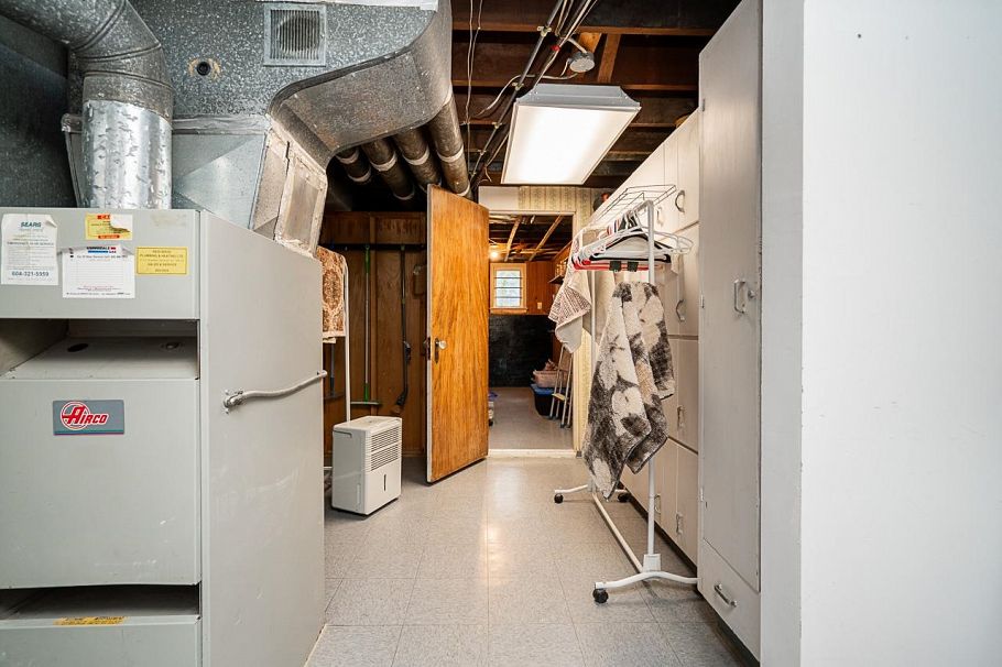 6138 Granville Street Vancouver, BC - 25