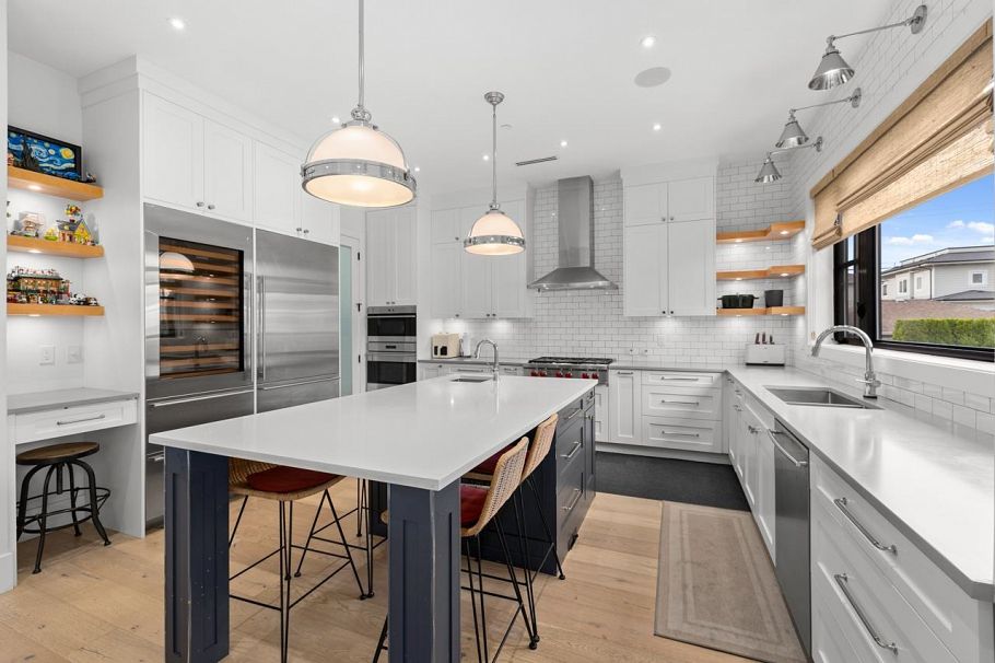 3363 W 15th Avenue Vancouver, BC - 8