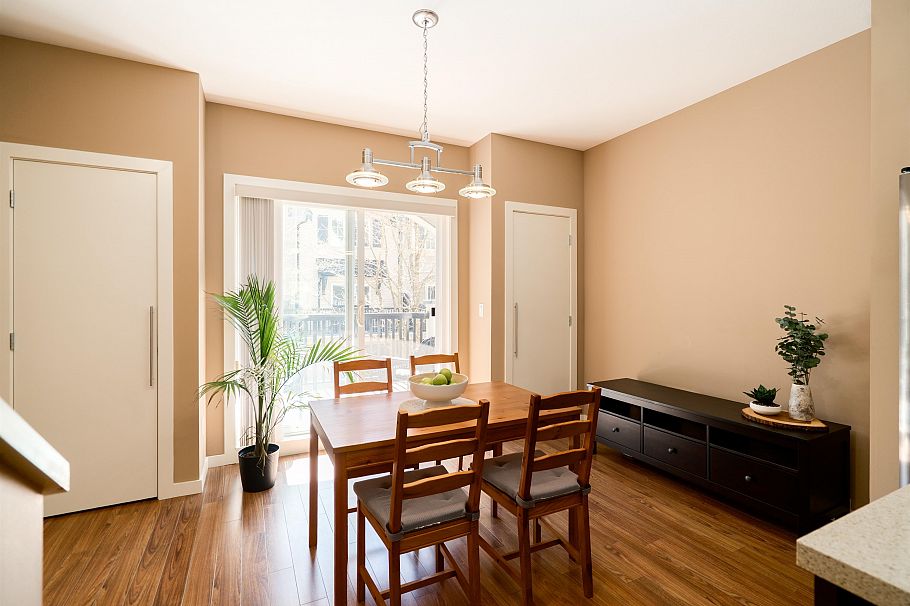 32 550 Browning Place North Vancouver, BC - 11