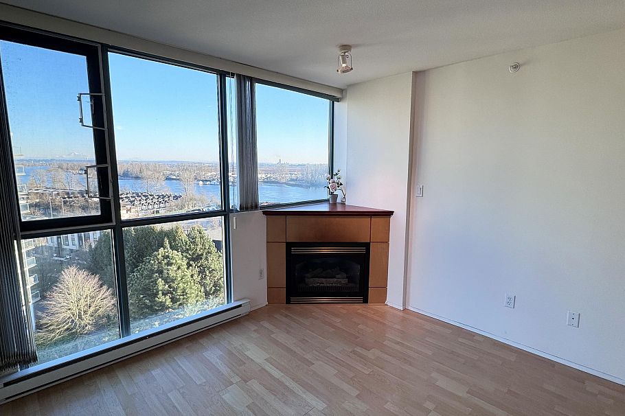 1001 2733 Chandlery Place Vancouver, BC - 2