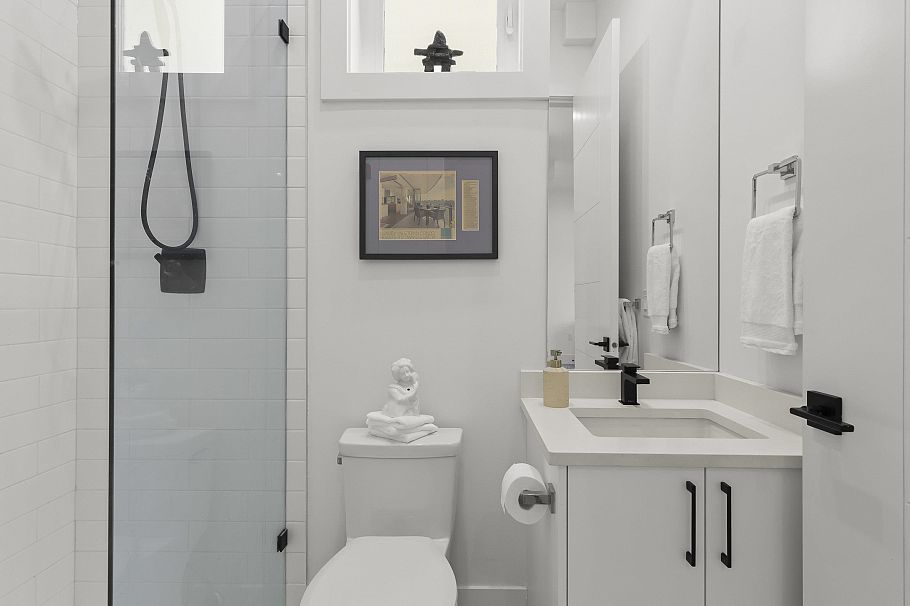 4327 Perry Street Vancouver, BC - 12