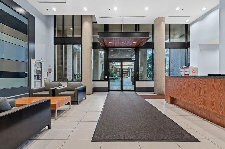 1209 155 W 1st Street North Vancouver, BC - 26