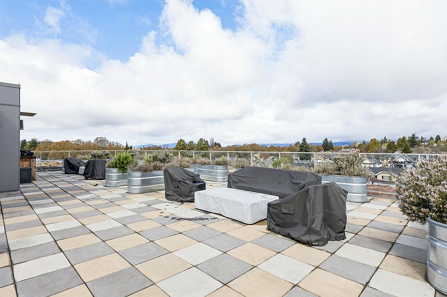 306 2485 Larch Street Vancouver, BC - 28