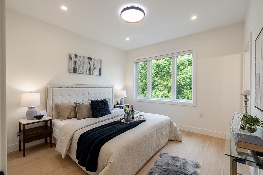 1 2248 E 48th Avenue Vancouver, BC - 15