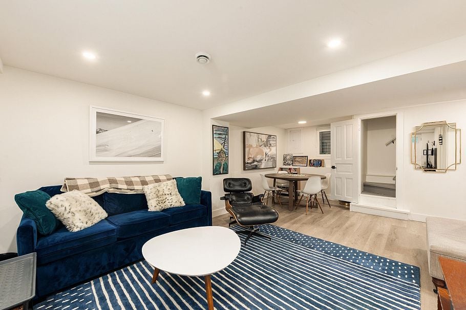 170 W 10th Avenue Vancouver, BC - 29