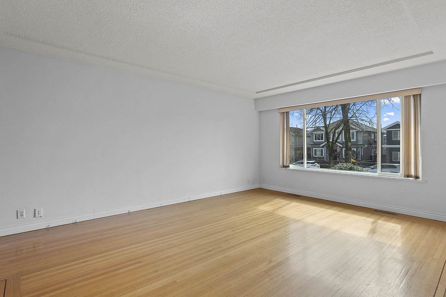 3369 Price Street Vancouver, BC - 4