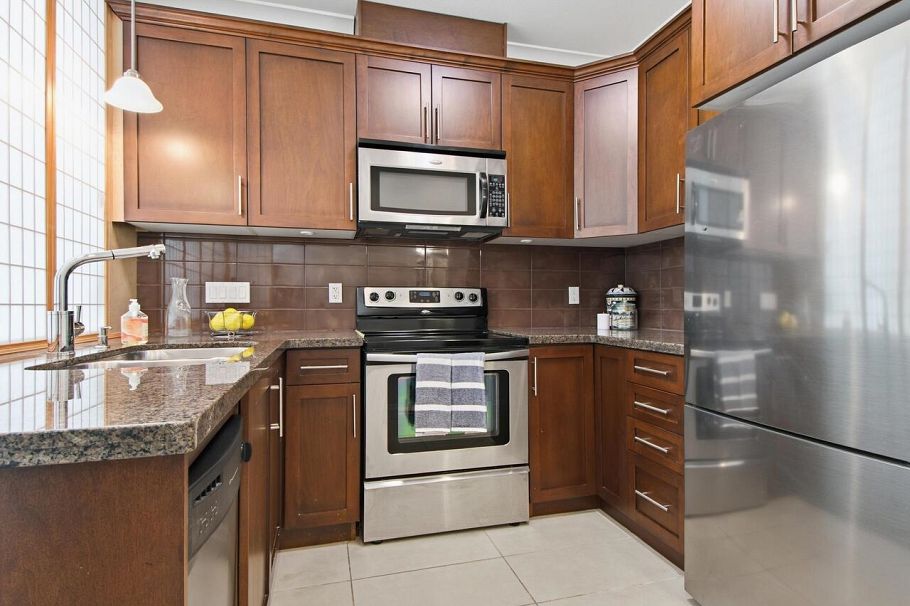 114 5588 Patterson Burnaby, BC - 7