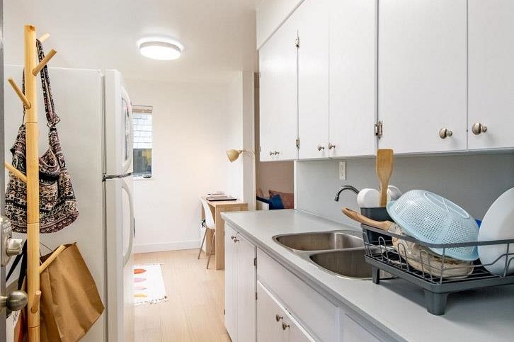 3315 W 6th Avenue Vancouver, BC - 29